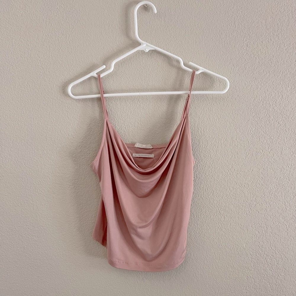 pink tank top